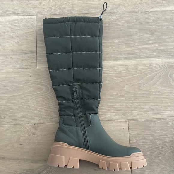 Steve Madden Pemota Chunky Lug Knee High Boots - 5.5 - Picture 2 of 6